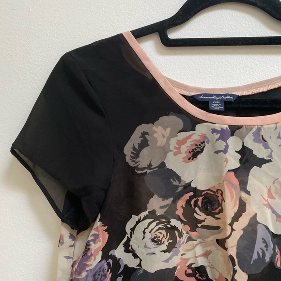 AEO Black Floral Chiffon Tee XS - Picture 2 of 4